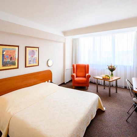 Hotel Lux Банска бистрица Екстериор снимка