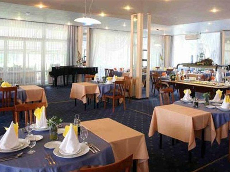 Hotel Lux Банска бистрица Екстериор снимка
