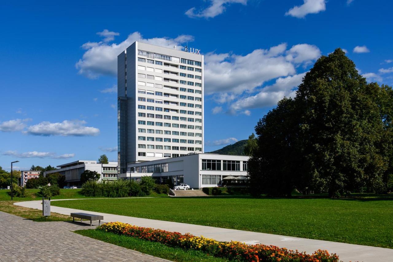 Hotel Lux Банска бистрица Екстериор снимка
