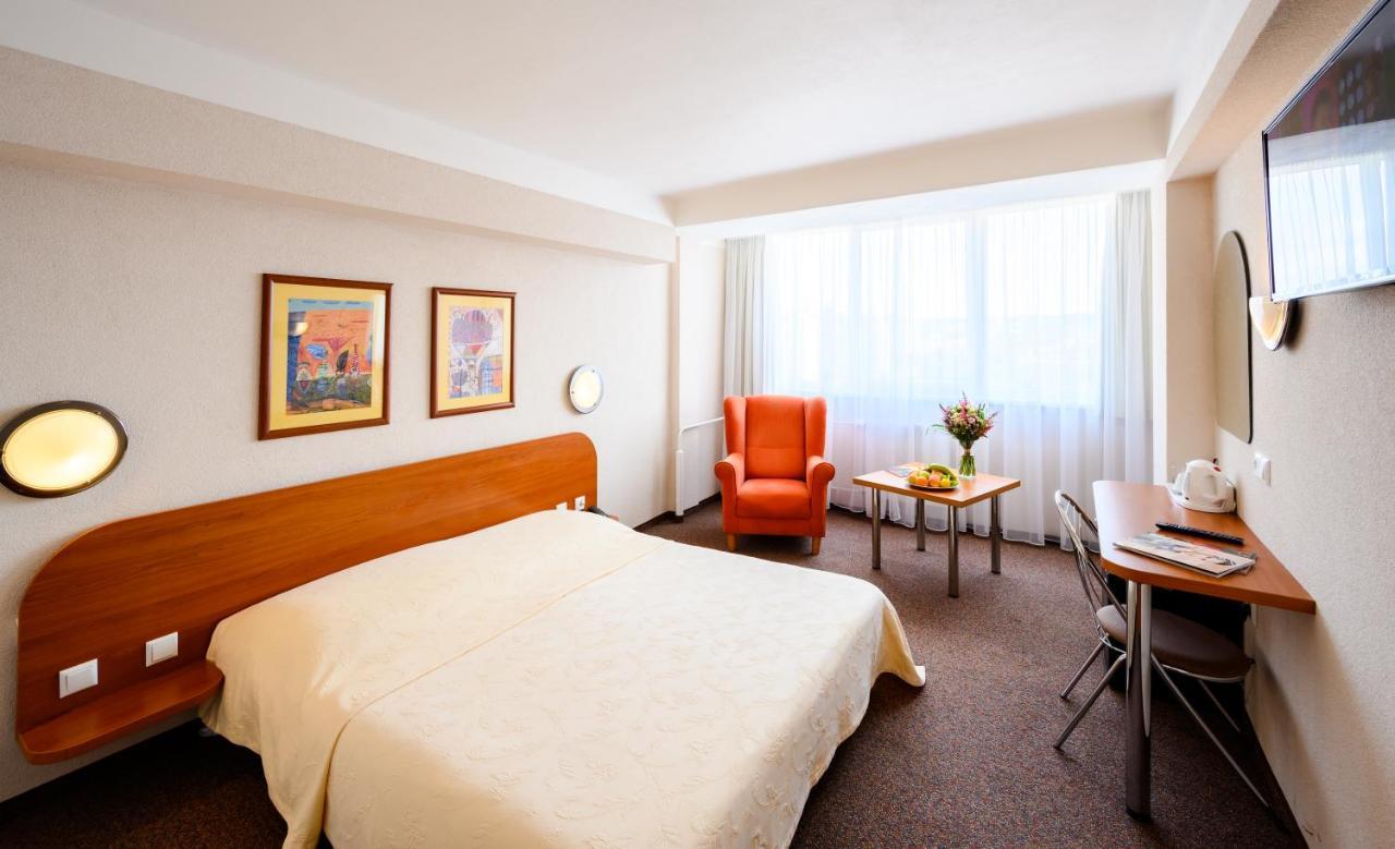 Hotel Lux Банска бистрица Екстериор снимка