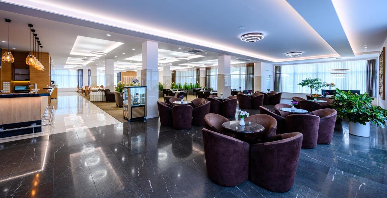 Hotel Lux Банска бистрица Екстериор снимка