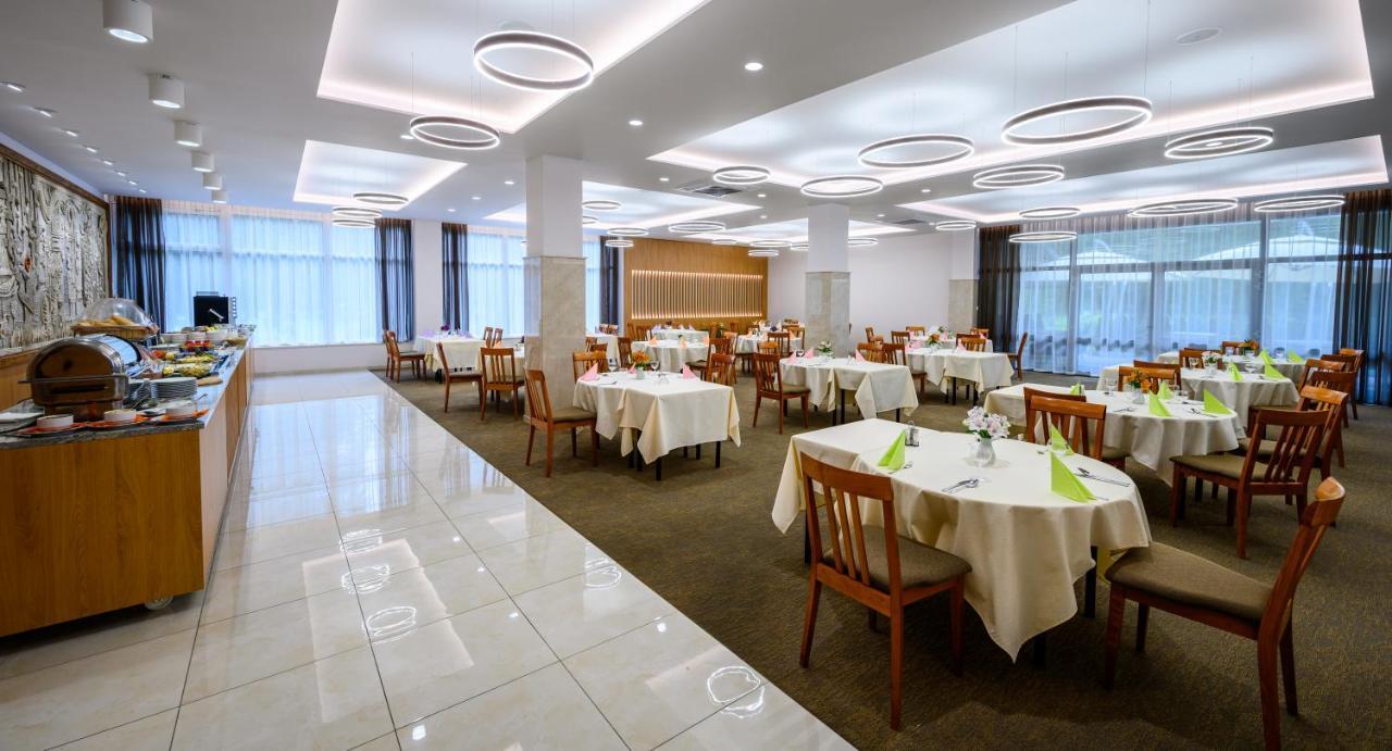 Hotel Lux Банска бистрица Екстериор снимка
