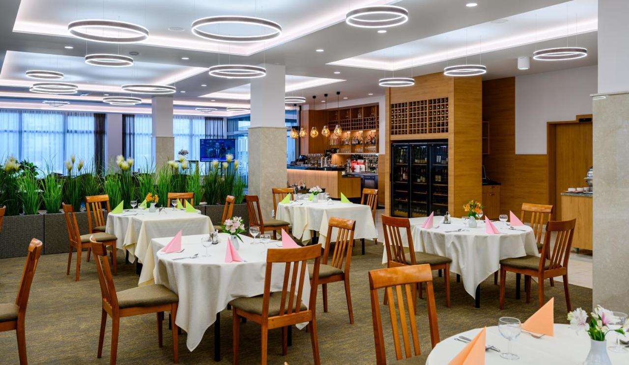 Hotel Lux Банска бистрица Екстериор снимка