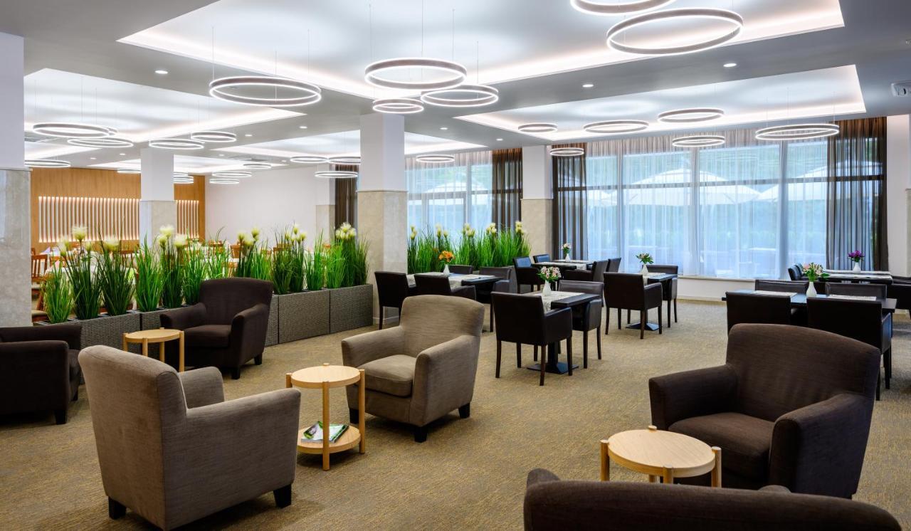 Hotel Lux Банска бистрица Екстериор снимка
