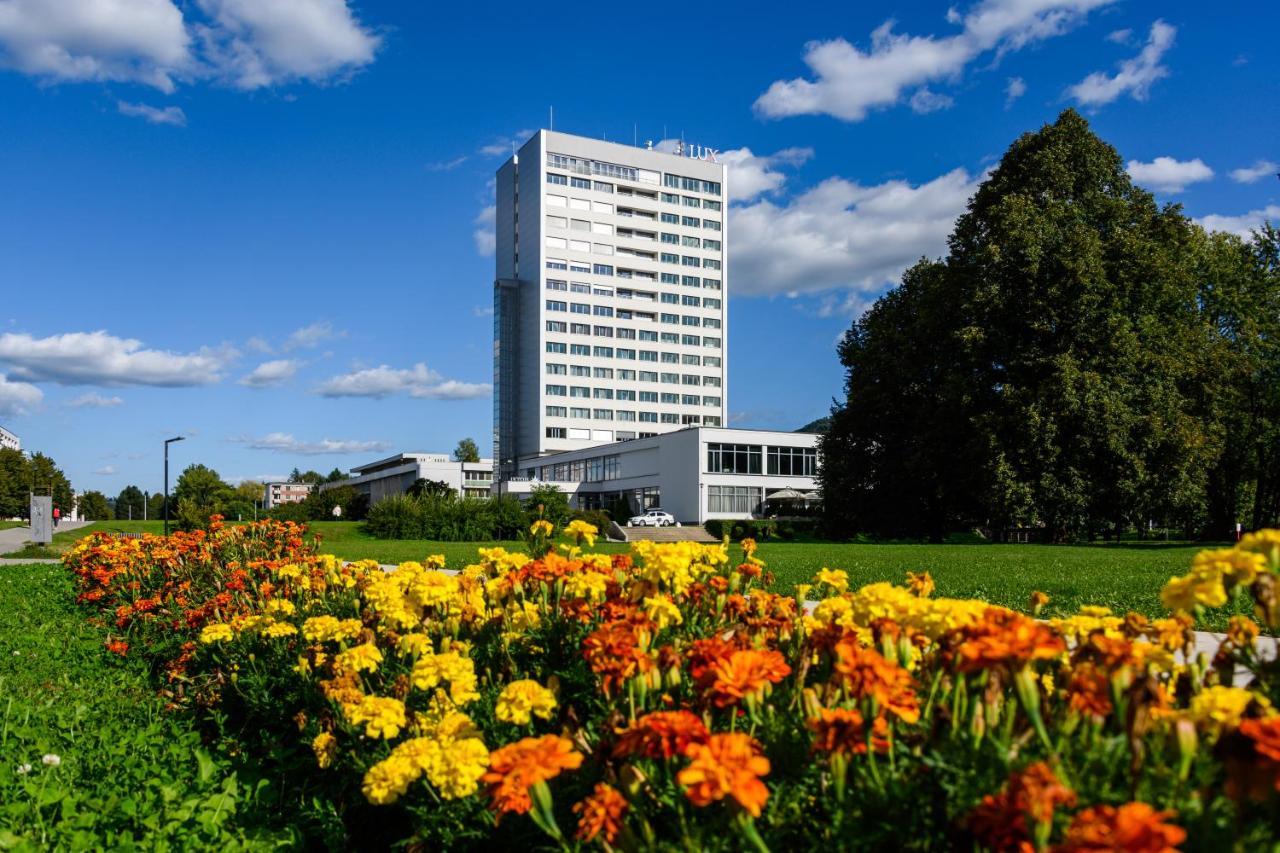 Hotel Lux Банска бистрица Екстериор снимка